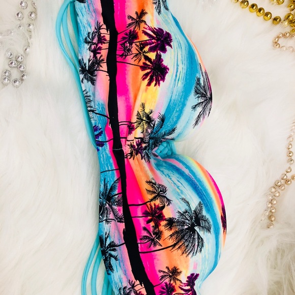 TWO PIECE SWIMSUIT (By Arizona Jeans) - Picture 6 of 7